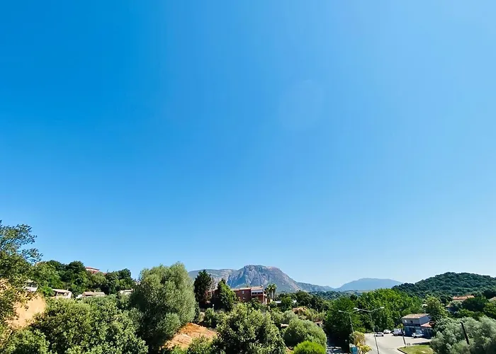 公寓 Propriete Malva Bergamotta 阿拉塔